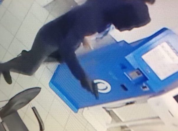 В соцсетях появился скрин с камеры наблюдения ограбленного банка в Тюмени