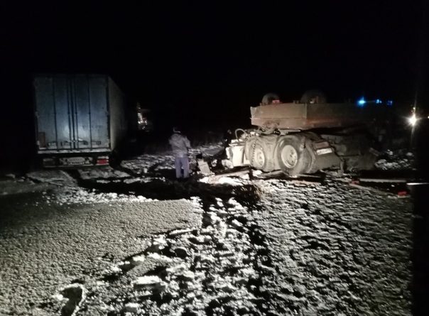 Крупное ДТП под Талицей: сошлись два грузовика, погиб один водитель