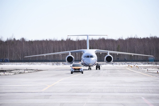 Первый самолет приземлился на аэродроме в Тобольске. ФОТО, ВИДЕО