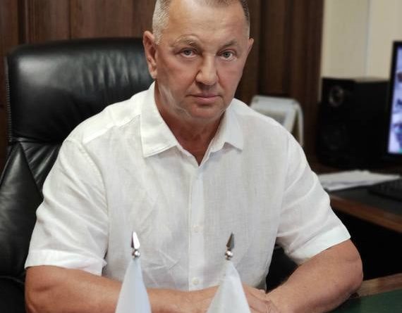 Резонансный инцидент в Тобольске не спустят на тормозах: депутат городской Думы на "Мерседесе" протащил инспектора по асфальту
