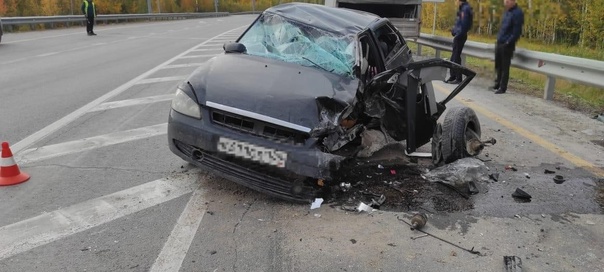 Смертельное ДТП на трассе под Салымом: лоб в лоб столкнулись "Toyota Avensis" и Lada Priora"