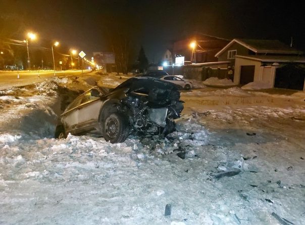 Ночью в Тюмени перевернулся кроссовер Volkswagen Taos, водитель погиб