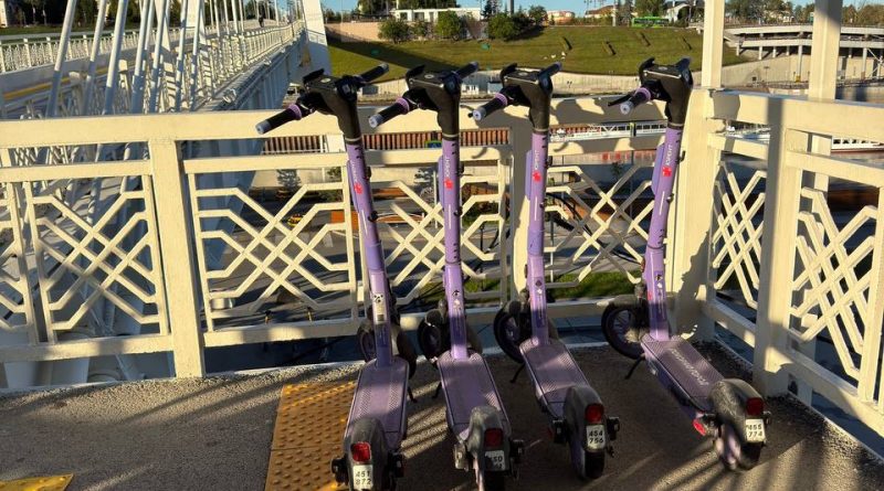 В Тюмени официально закрыли сезон проката электросамокатов