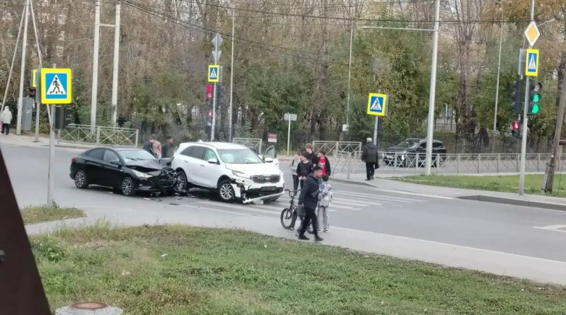 Тюменцы просят навести порядок на перекрёстке в Зареке